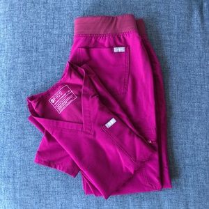 Figs Dark Magenta Set
